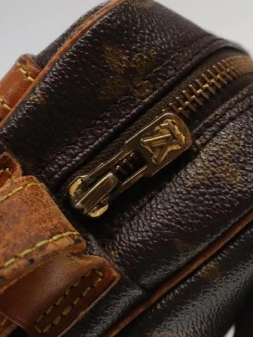 LOUIS VUITTON Monogram Jeune Fille GM Shoulder Bag M51225 LV Auth 105244 - Picture 8 of 16